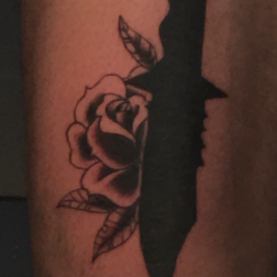 cover up rosa pugnale-1