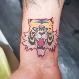 Uomo Tigre-1