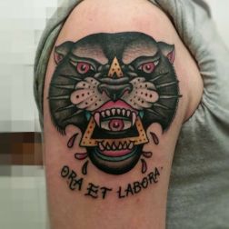 les pozer tattoo-2