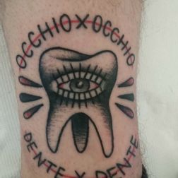 les pozer tattoo-3