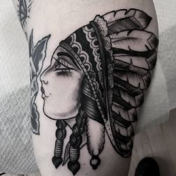 old school / traditional tattoo-3