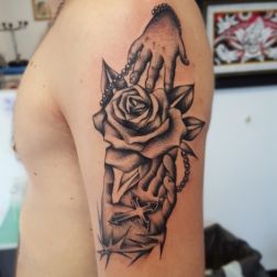 realistic traditional-3