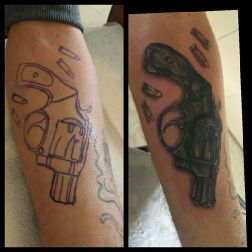 Revolver-1