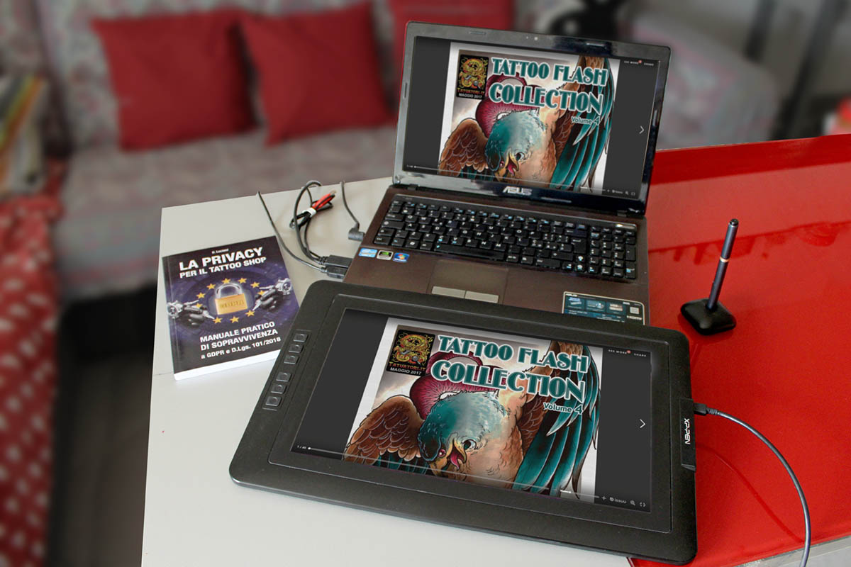 Tavoletta Grafica e Computer Portatile Tavoletta Grafica e Laptop